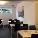 City Rooms Szczecin Bed & Breakfast 3*
